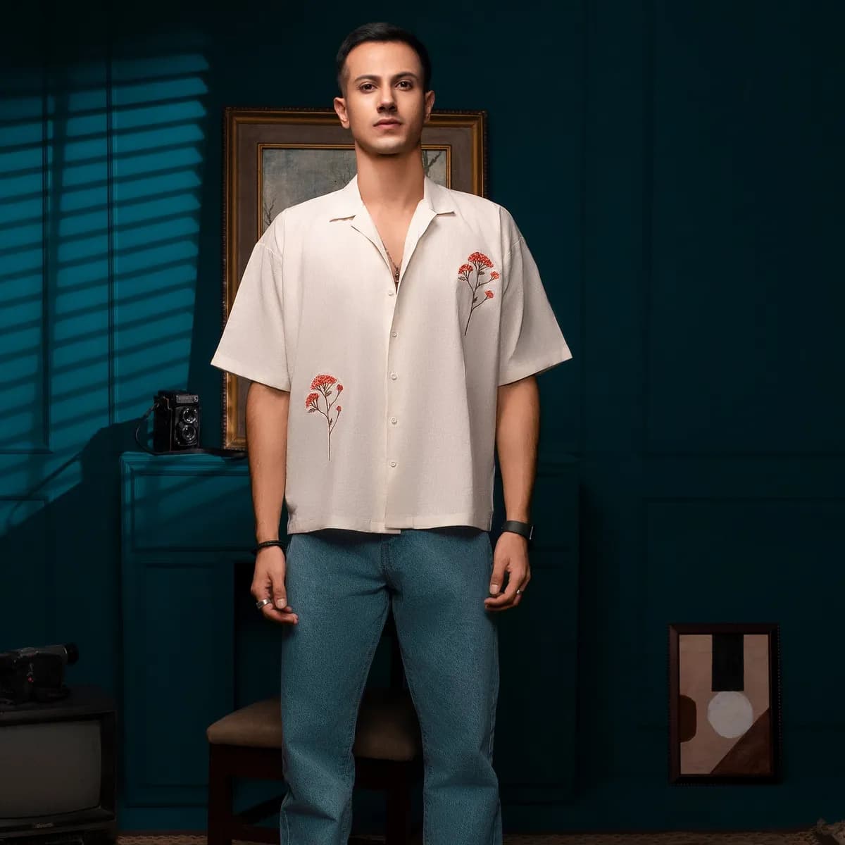 HUSO Ecru Bloom - Embroidered Linen Shirt new, product view 4